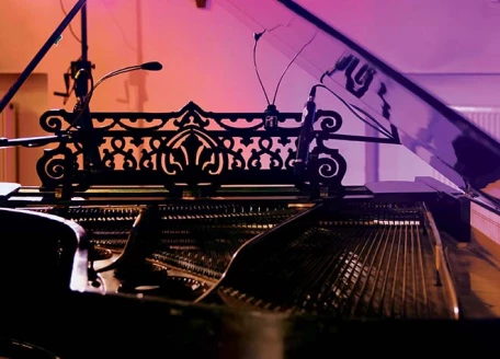 «Оркестр при свечах. Шедевры мировой киномузыки. Пираты Карибского моря, Ведьмак, Игра престолов» - Инструментальный концерт 2026